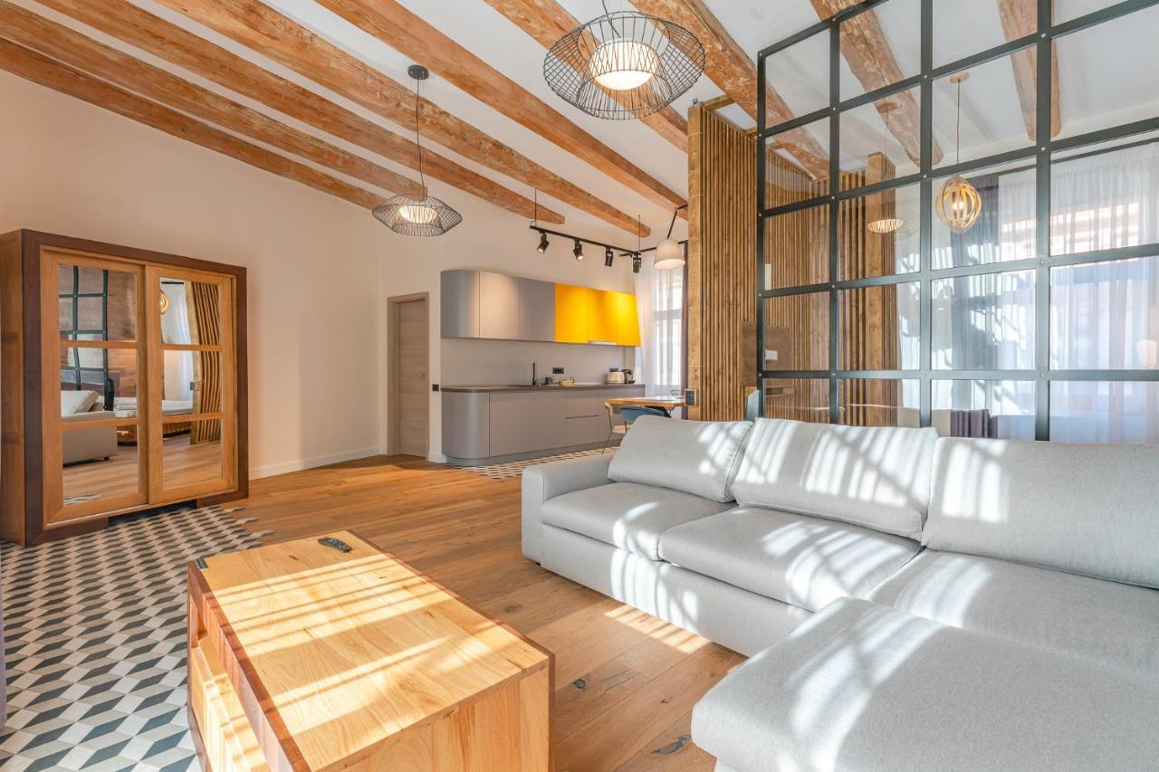 premium suites Postavarului Braşov Exterior foto