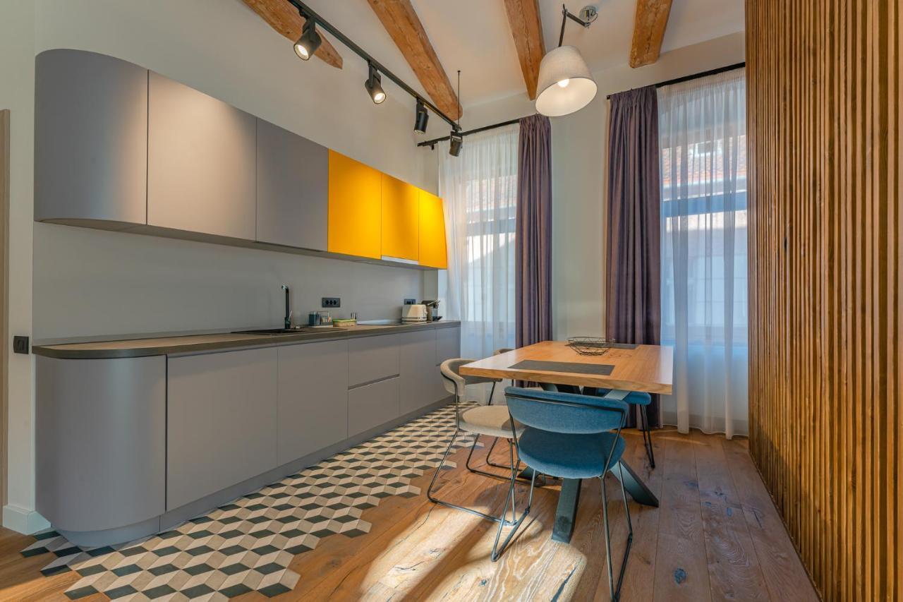 premium suites Postavarului Braşov Exterior foto