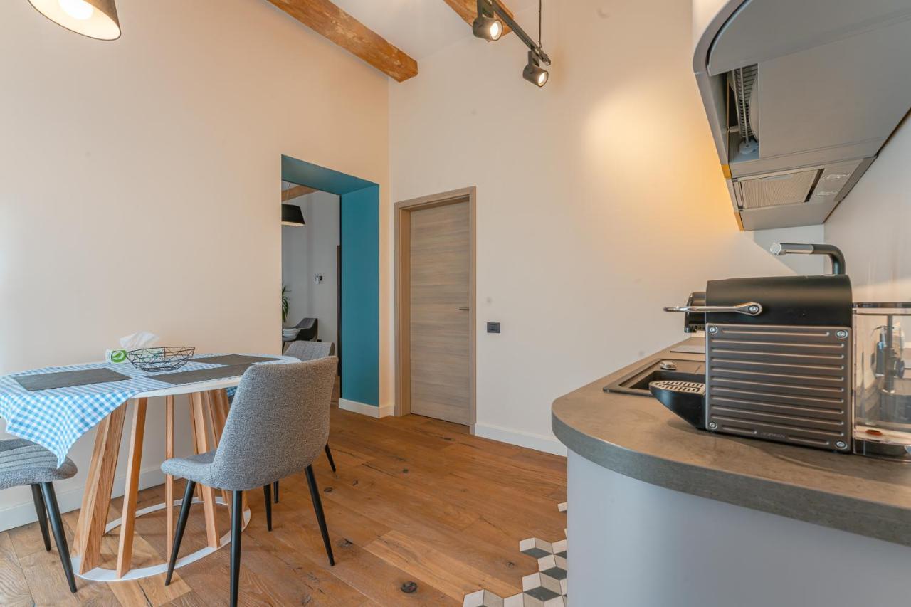 premium suites Postavarului Braşov Exterior foto