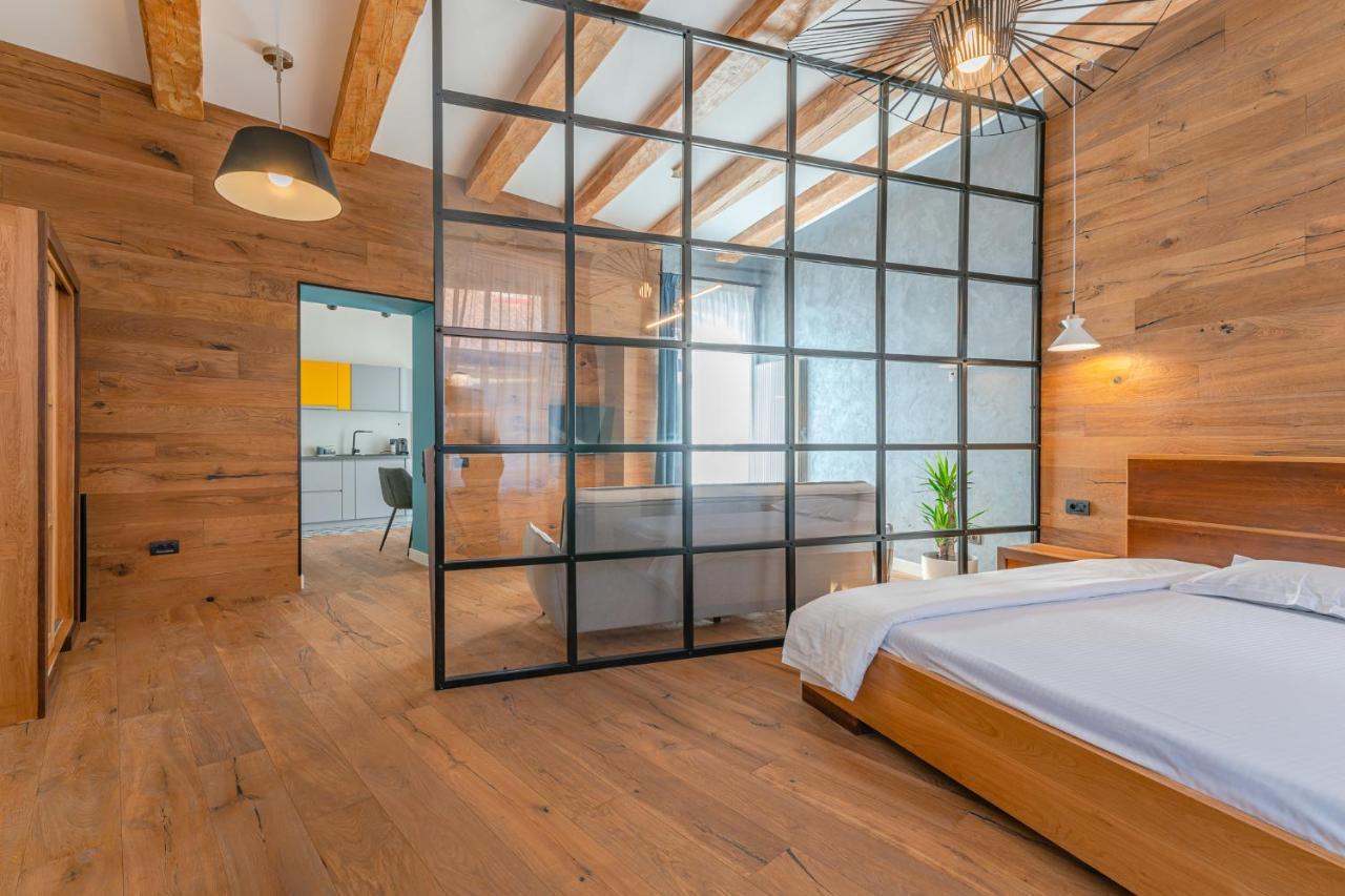 premium suites Postavarului Braşov Exterior foto