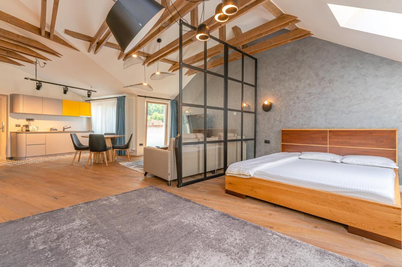 premium suites Postavarului Braşov Exterior foto