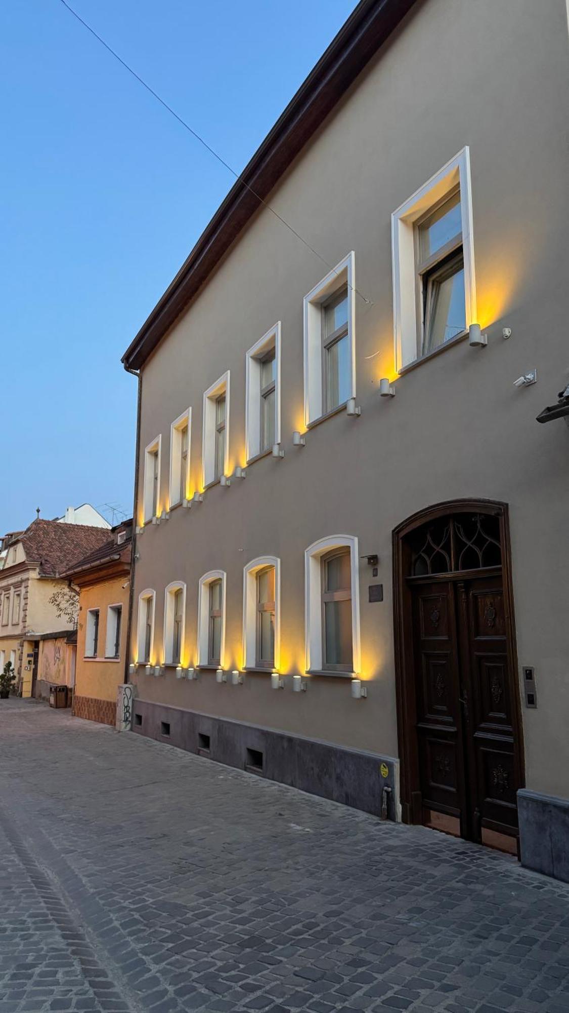 premium suites Postavarului Braşov Exterior foto